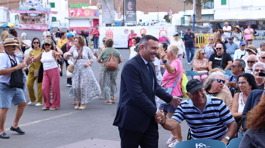 Lanzarote’s Senior Citizens Visit 36th Arts and Crafts Fair Amid Virgen de Los Dolores Festivities