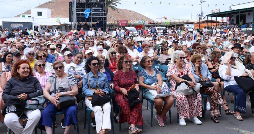 VISITA MAYORES FERIA DOLORES  (2)