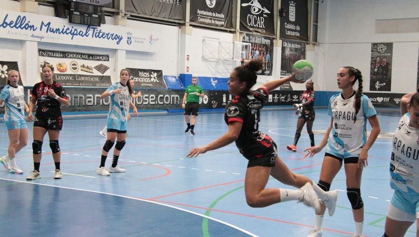 BALONMANO. CICAR LANZAROTE - GUARDÉS (2)