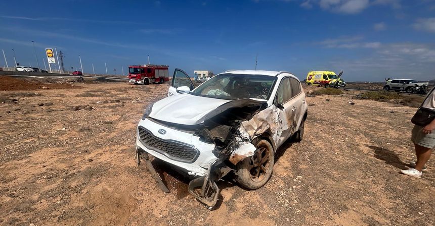 Así quedó el otro coche tras el accidente