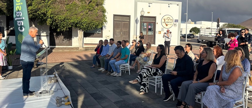 El alcalde de Tías, José Juan Cruz, dirigiéndose a los asistentes.