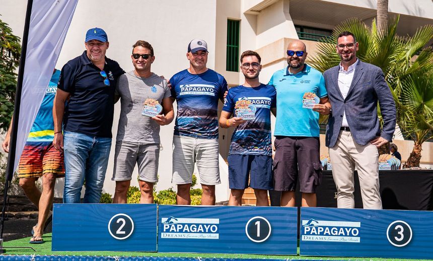 Imagen del podio con los ganadores y los responsables del Ayuntamiento de Yaiza y del Cabildo de Lanzarote