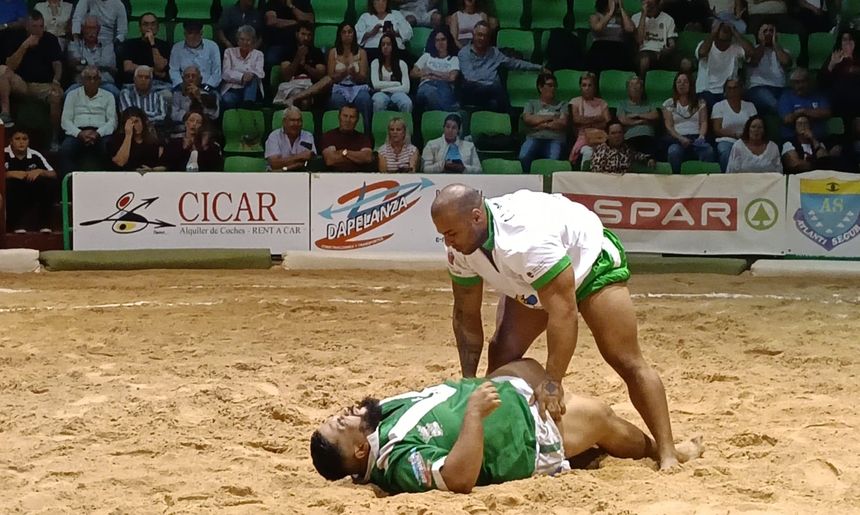 Buena luchada de Alejandro Sarmiento por parte del San Bartolomé.