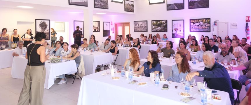 Imagen de la cata de vinos que se realizó.