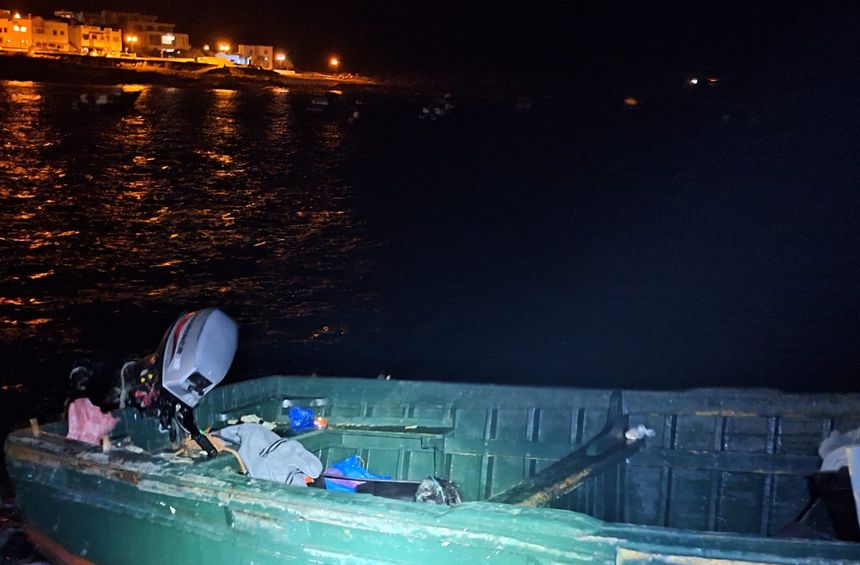 La embarcación llegó muy cerca de una zona habitada