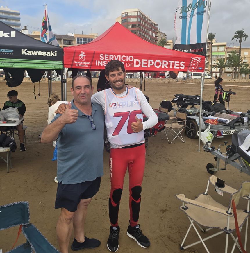 El piloto lanzaroteño y su equipo han acabado muy satisfechos tras el duro campeonato y han llevado el nombre de Lanzarote por toda la Península, incluyendo Portugal