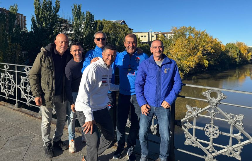 Los integrantes del equipo aprovecharon para hacer algo de turismo por Burgos.