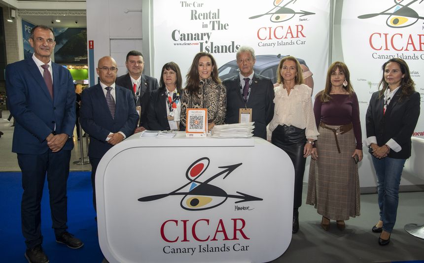 Personalidades como la consejera de Turismo del Gobierno de Canarias también se acercaron al mostrador de la empresa lanzaroteña.