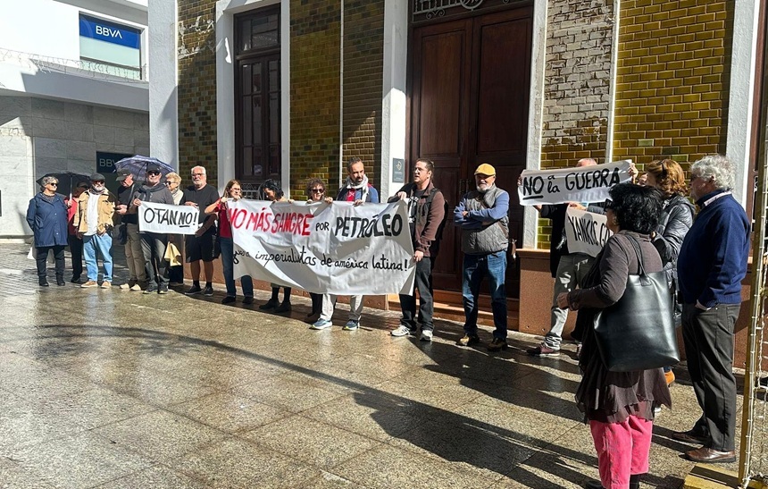 Protesta en Lanzarote contra la agresión a Venezuela