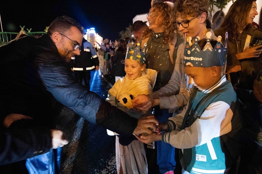 Echedey Eugenio participó en toda la cabalgata.