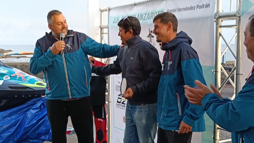 José Luis Hernández contó orgulloso la labor que hace uno de los homenajeados en Marruecos, y explicó lo admirado y querido que es Daniel en sitios como Tarfaya