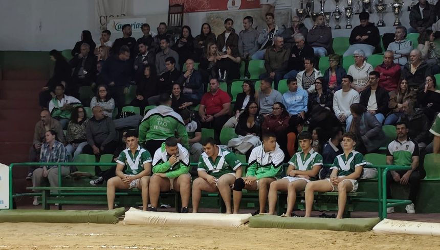 El público llenó las gradas del terrero del Tao