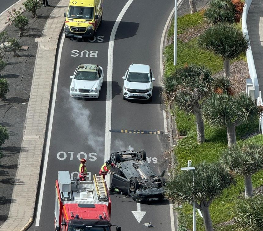 Los bomberos y el SUC acudieron rápidamente al lugar del incidente