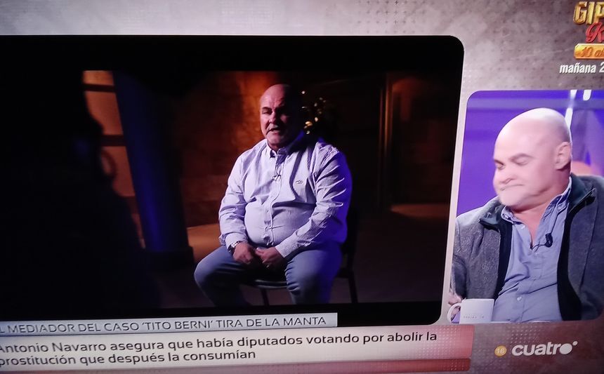 Imagen de Marco Antonio Navarro durante la emisión del programa Código 10.