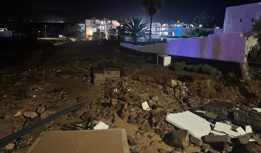 Ha habido grandes destrozos en la zona donde se concentró el agua.