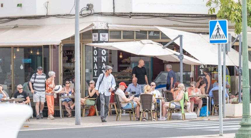 Las cafeterías de la capital se llenaron desde la mañana