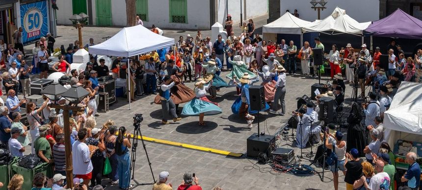 La Concejalía de Comercio de Arrecife, dirigida por Eli Merino, seguirá con la dinamización para fortalecer el Mercado Tradicional de Arrecife con productos del campo