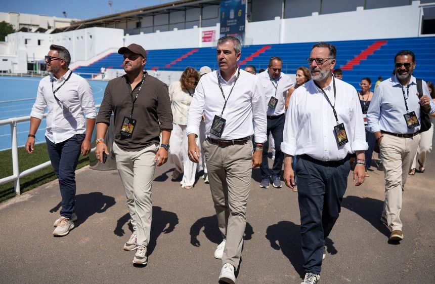 El vicepresidente del Gobierno de Canarias, Manuel Domínguez, estuvo presente junto a su consejero de Deportes, Poli Suárez
