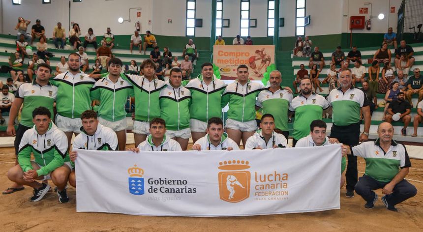 Los luchadores del Tao antes del inicio de la contienda